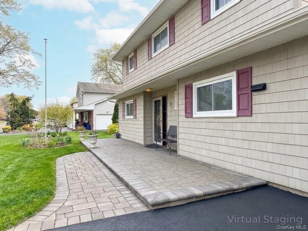 26 Stevenson Place Deer Park NY 11729