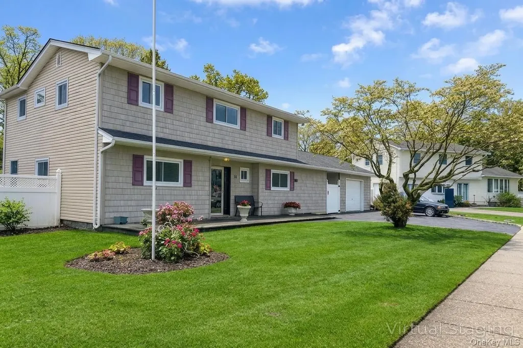 26 Stevenson Place Deer Park NY 11729