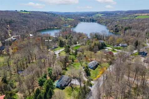 2790 Salt Point Turnpike Clinton Corners NY 12514