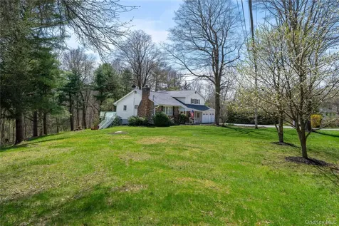2790 Salt Point Turnpike Clinton Corners NY 12514