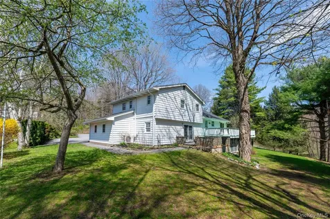 2790 Salt Point Turnpike Clinton Corners NY 12514