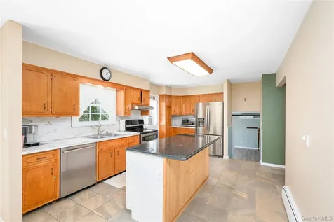 2790 Salt Point Turnpike Clinton Corners NY 12514