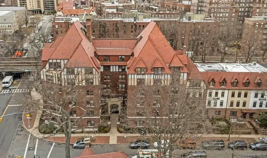 150 Burns Street Forest Hills NY 11375