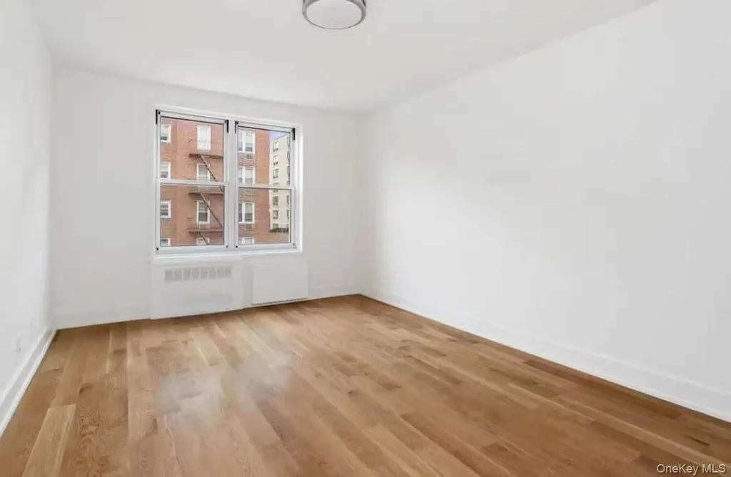 142-20 Franklin Avenue Flushing NY 11355
