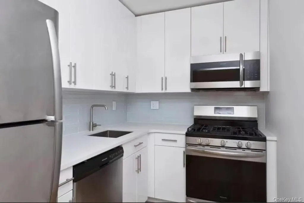 142-20 Franklin Avenue Flushing NY 11355