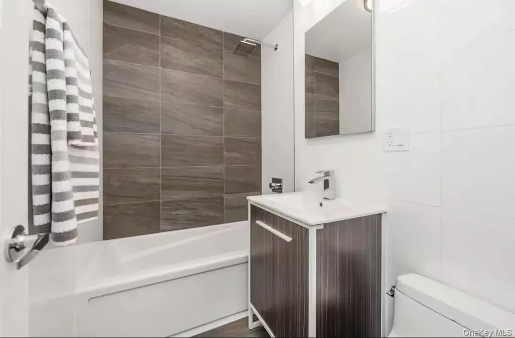 142-20 Franklin Avenue Flushing NY 11355