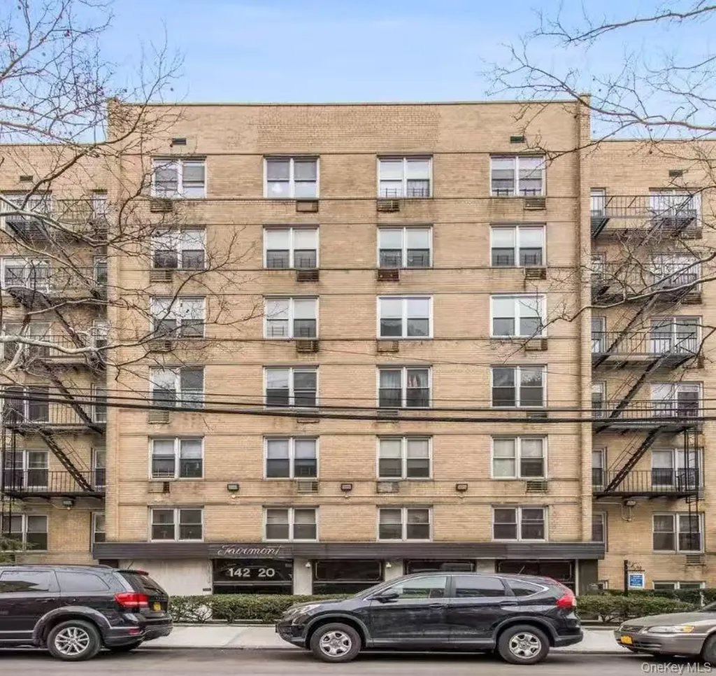 142-20 Franklin Avenue Flushing NY 11355