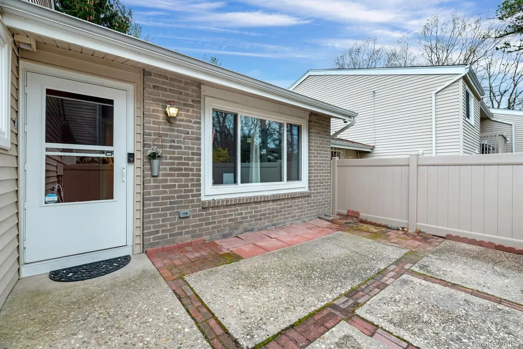 210 Springmeadow Drive Holbrook NY 11741