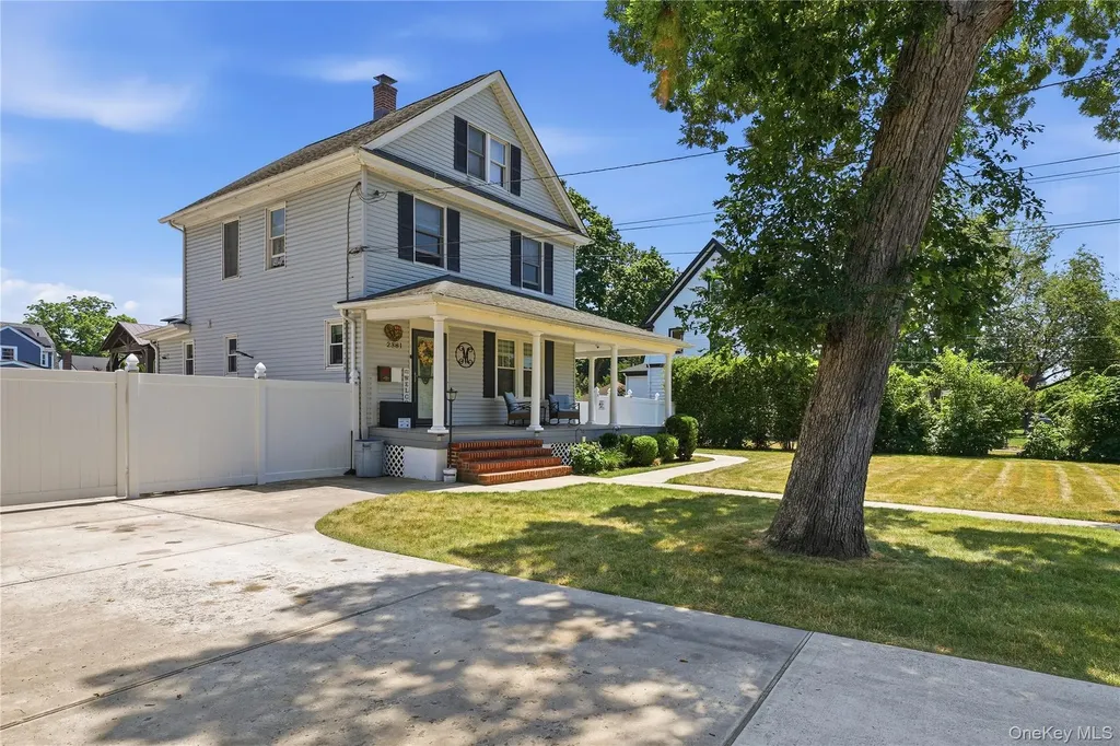 2381 Harrison Avenue Baldwin NY 11510