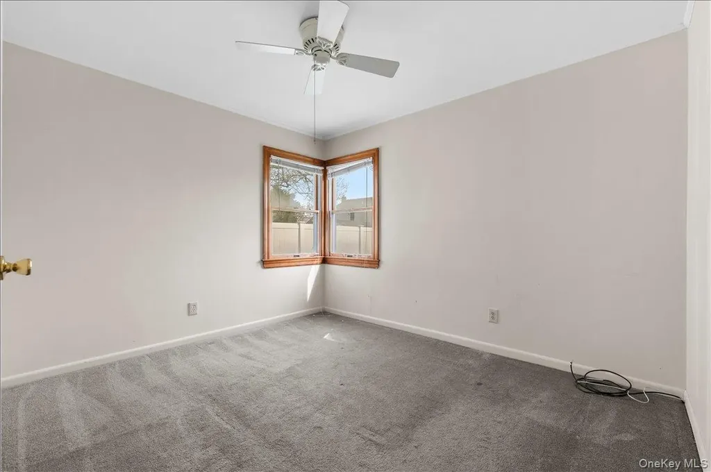 51 Audrey Avenue Plainview NY 11803