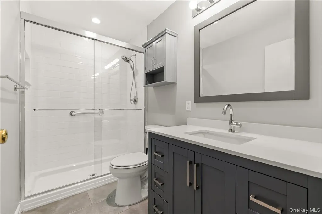 51 Audrey Avenue Plainview NY 11803