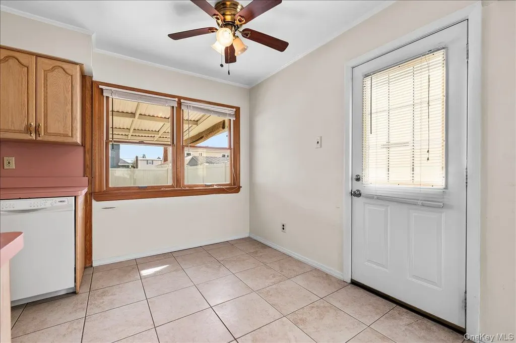 51 Audrey Avenue Plainview NY 11803
