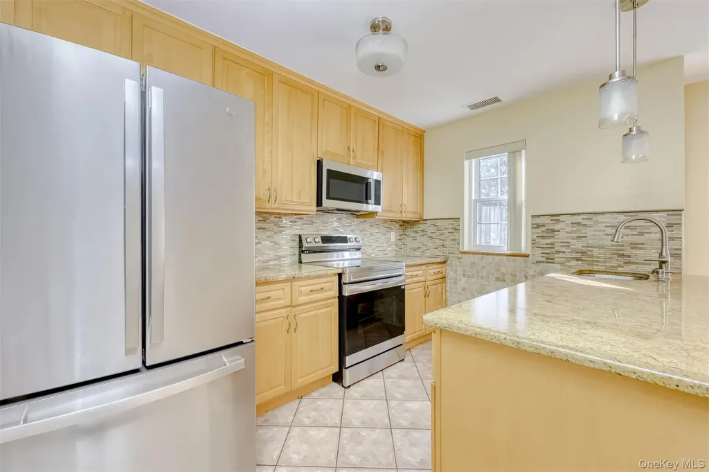 110 Creekside Circle Spring Valley NY 10977