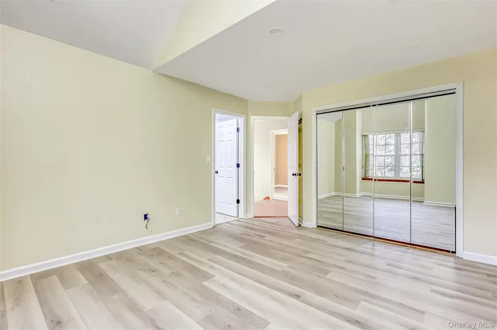 110 Creekside Circle Spring Valley NY 10977