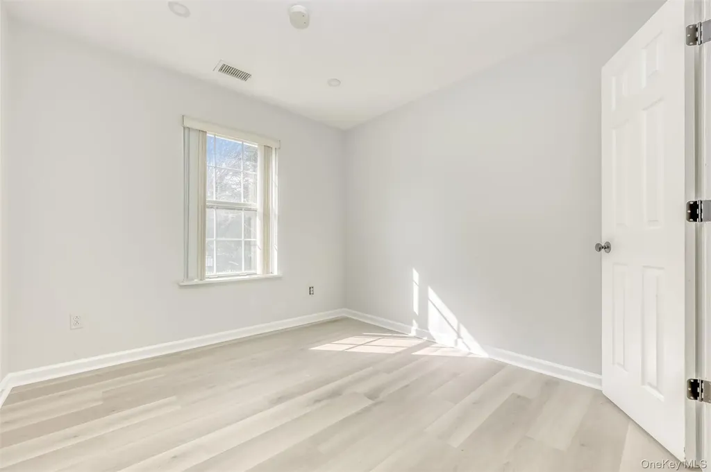 110 Creekside Circle Spring Valley NY 10977