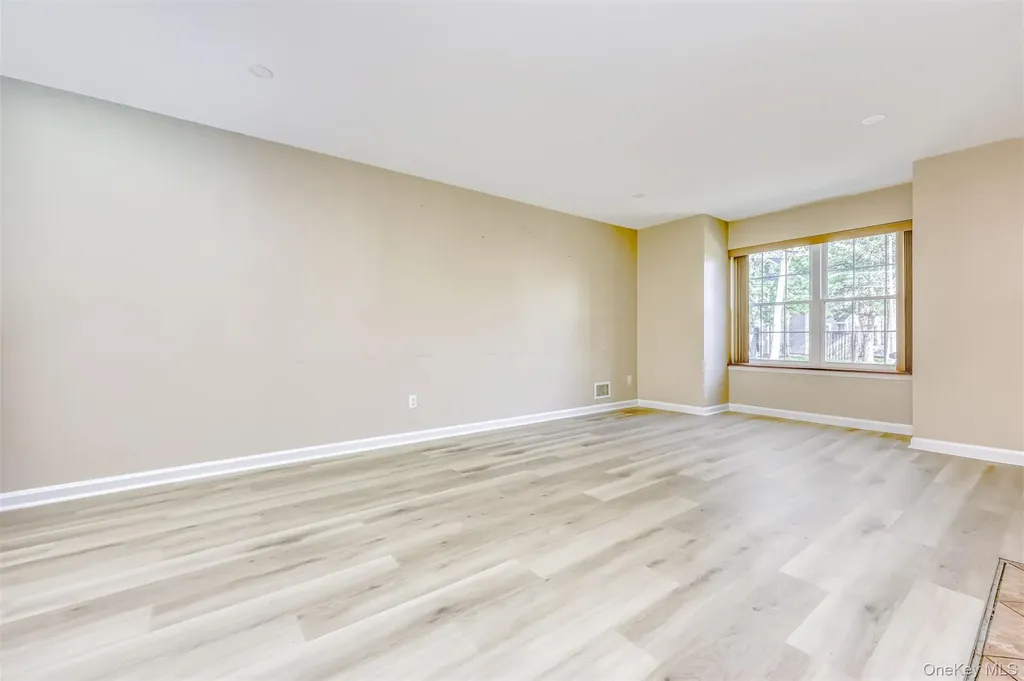 110 Creekside Circle Spring Valley NY 10977