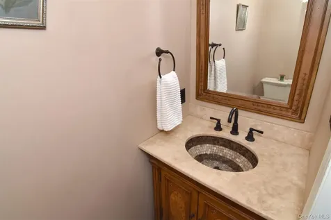 53 Mohican Park Avenue Dobbs Ferry NY 10522