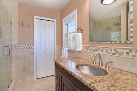 53 Mohican Park Avenue Dobbs Ferry NY 10522