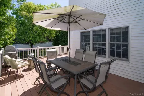 53 Mohican Park Avenue Dobbs Ferry NY 10522