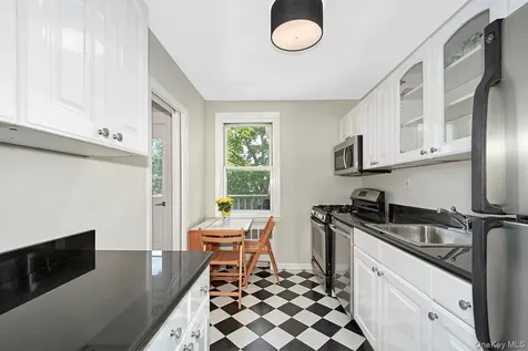 110 Lawn Terrace Mamaroneck NY 10543