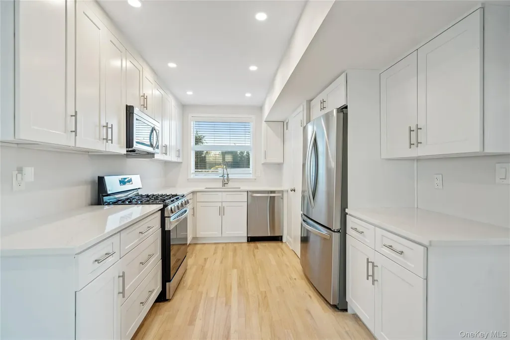 2000 Ocean Boulevard Atlantic Beach NY 11509