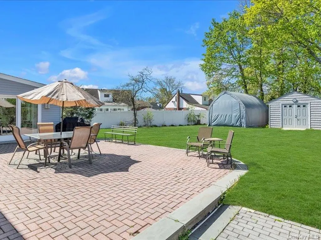 92 Elberta Drive East Northport NY 11731