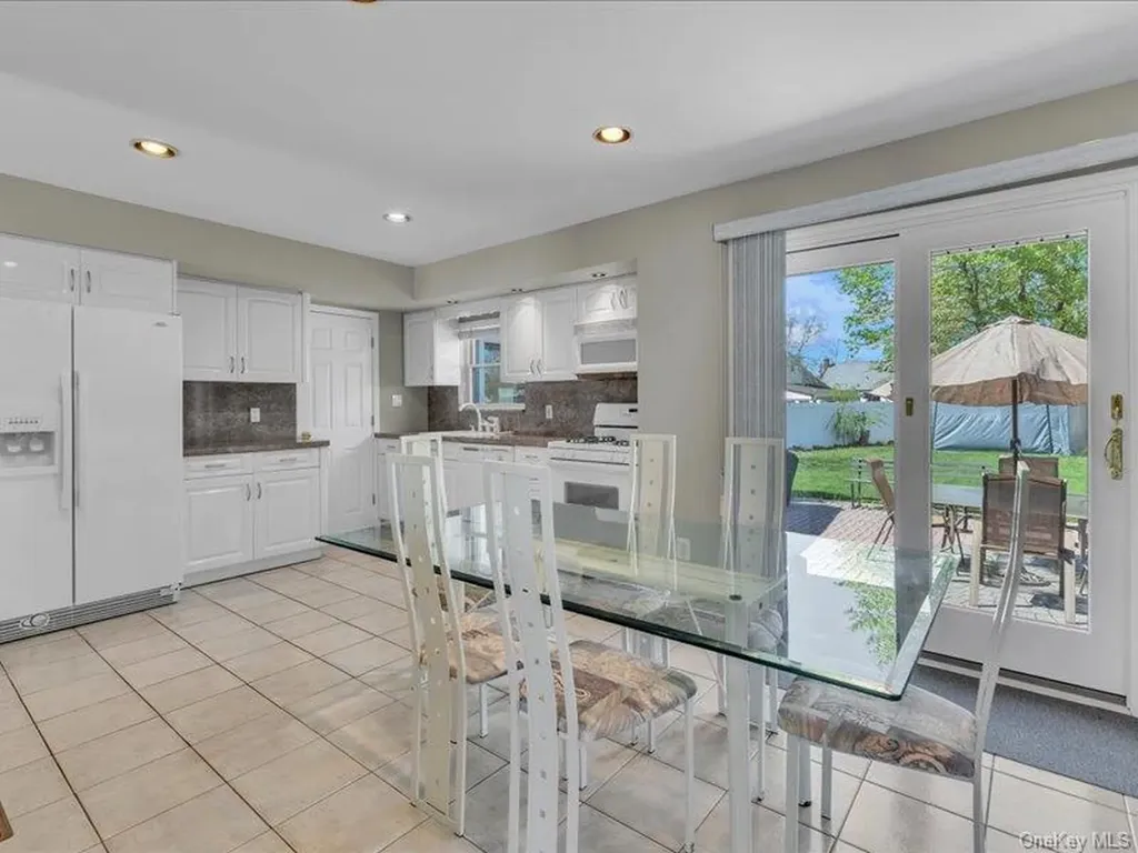 92 Elberta Drive East Northport NY 11731