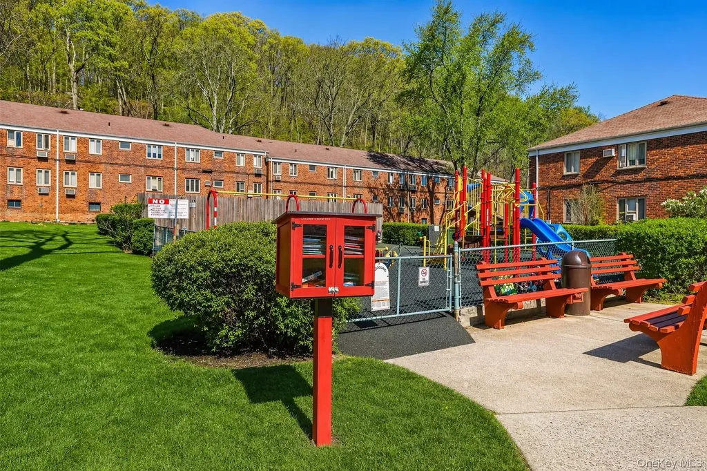 76 Lawrence Court White Plains NY 10603