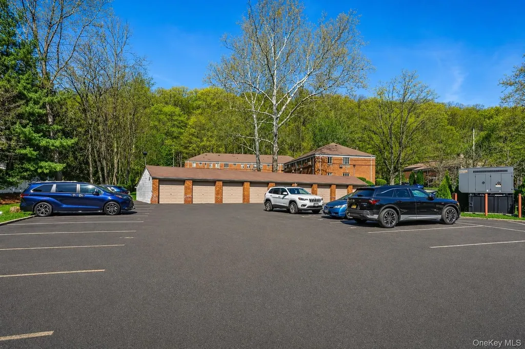 76 Lawrence Court White Plains NY 10603