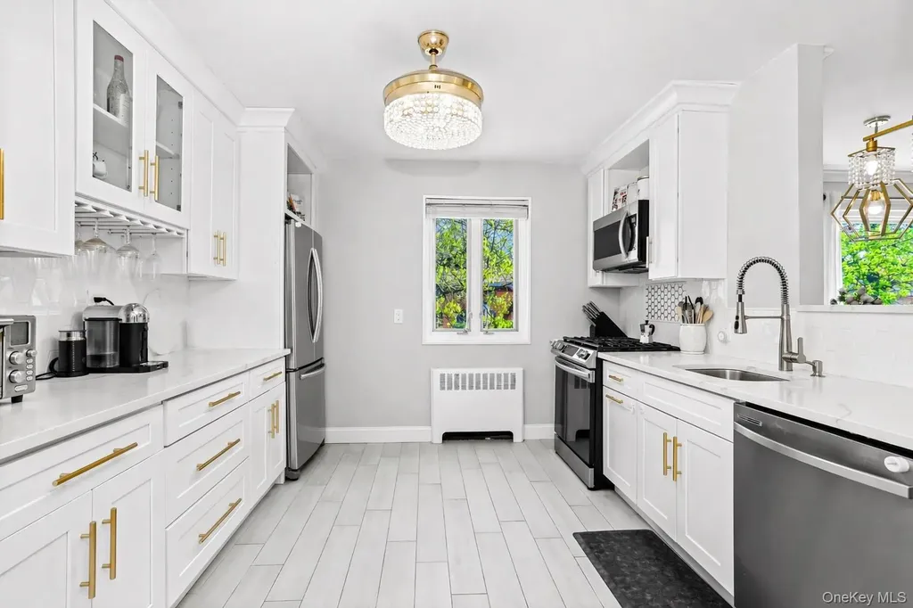 76 Lawrence Court White Plains NY 10603