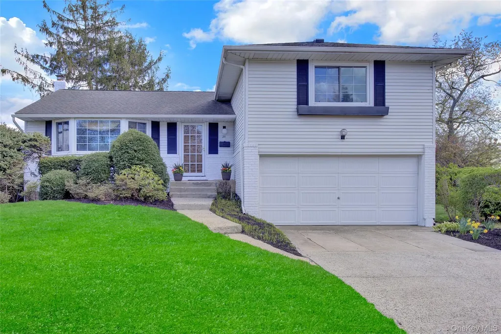 25 Lake Shore Boulevard Massapequa NY 11758