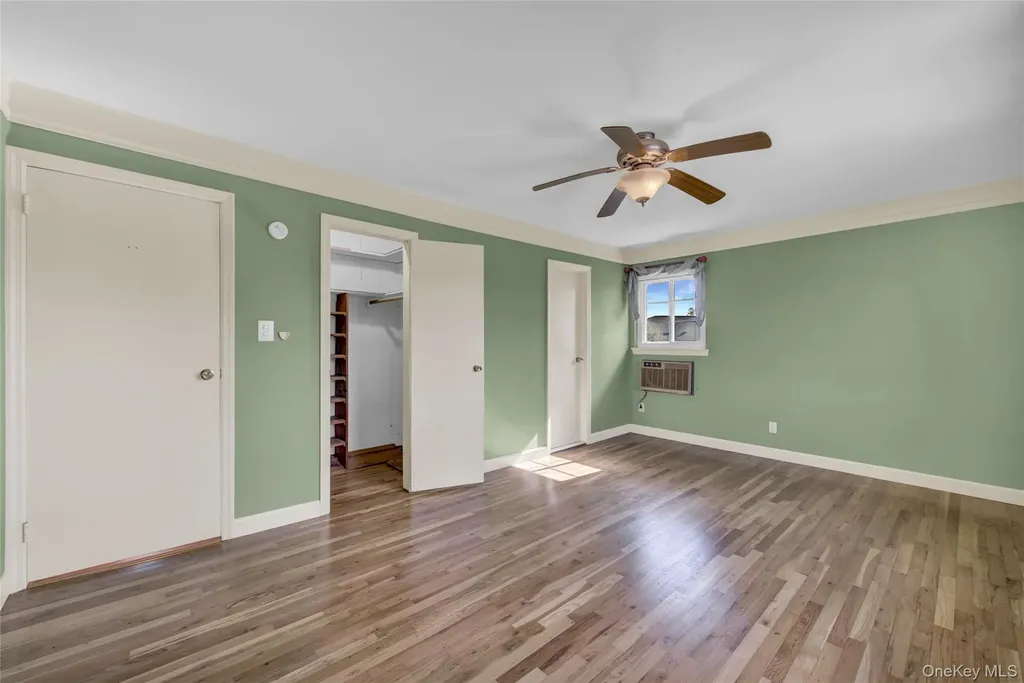25 Lake Shore Boulevard Massapequa NY 11758