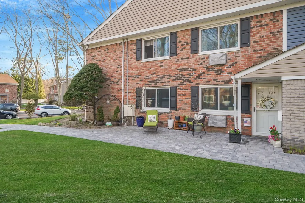 40 W 4th Street Patchogue NY 11772