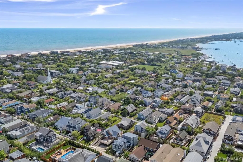 17 Bungalow Walk Ocean Beach NY 11770