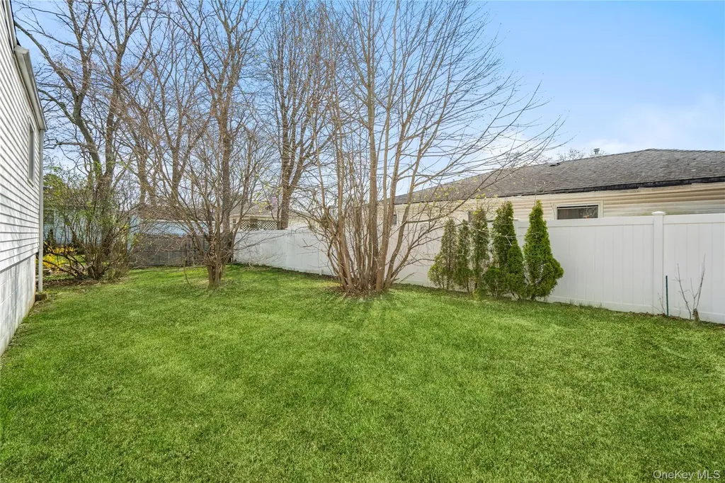 199 Concord Road Shirley NY 11967