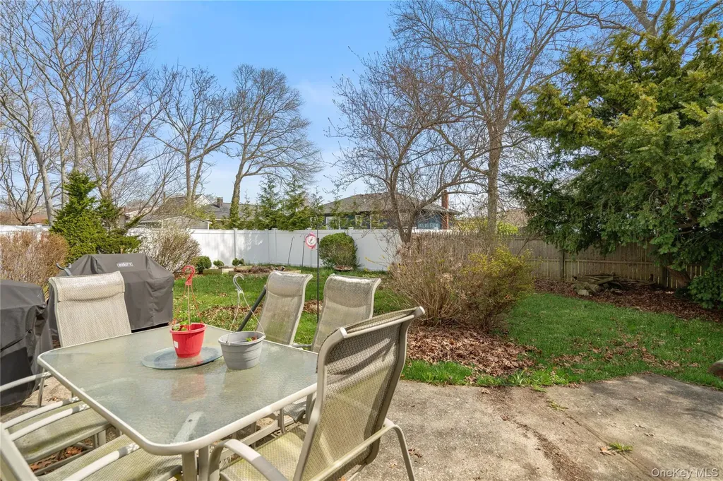 199 Concord Road Shirley NY 11967