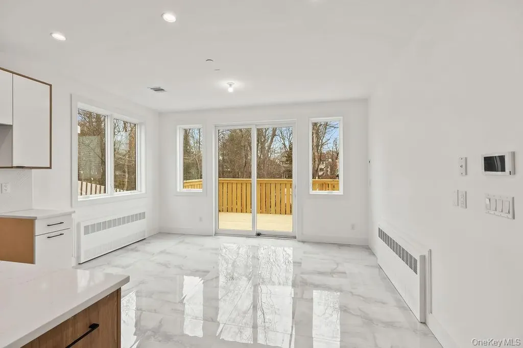 105 N Cole Avenue Spring Valley NY 10977