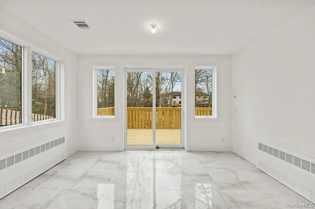 105 N Cole Avenue Spring Valley NY 10977