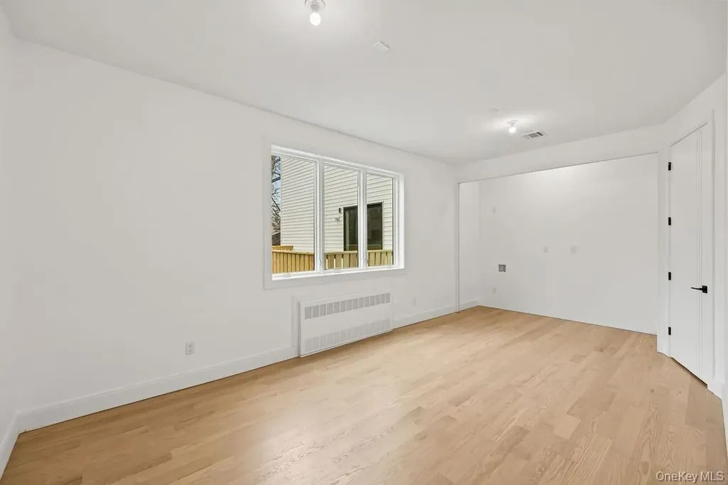 105 N Cole Avenue Spring Valley NY 10977