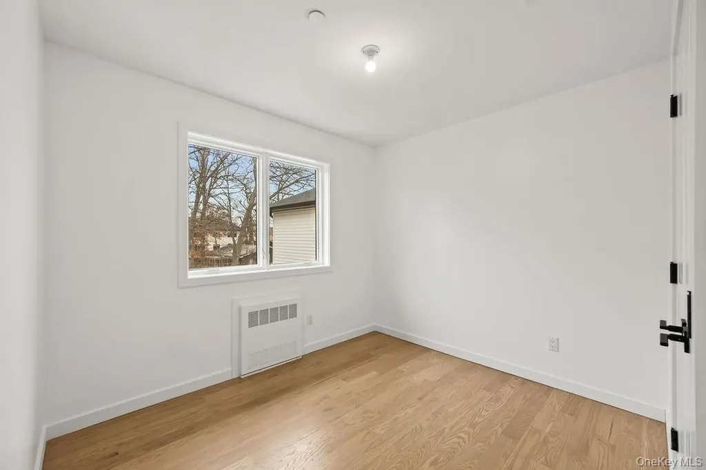 105 N Cole Avenue Spring Valley NY 10977
