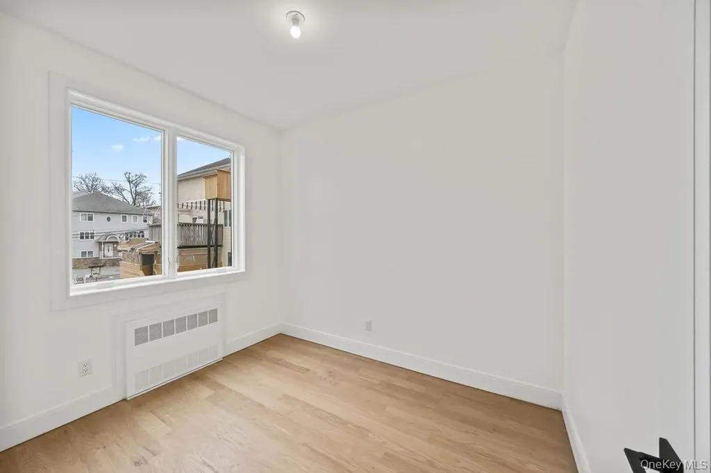 105 N Cole Avenue Spring Valley NY 10977
