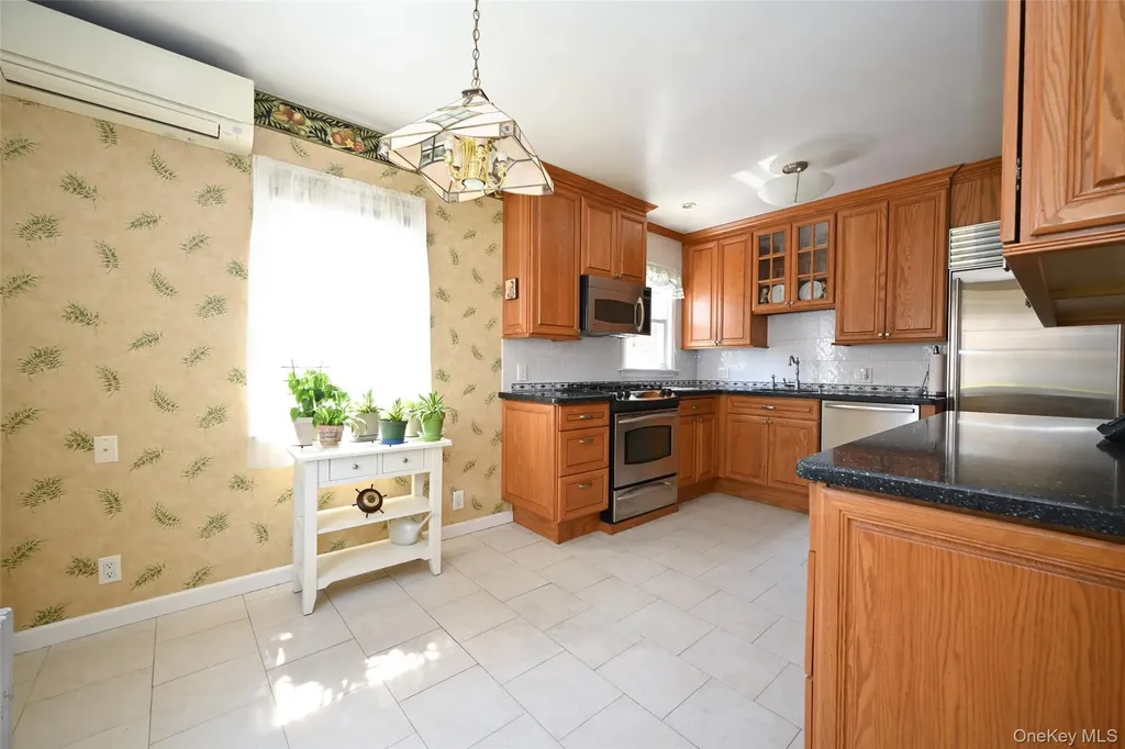 47-36 196th Street Flushing NY 11358