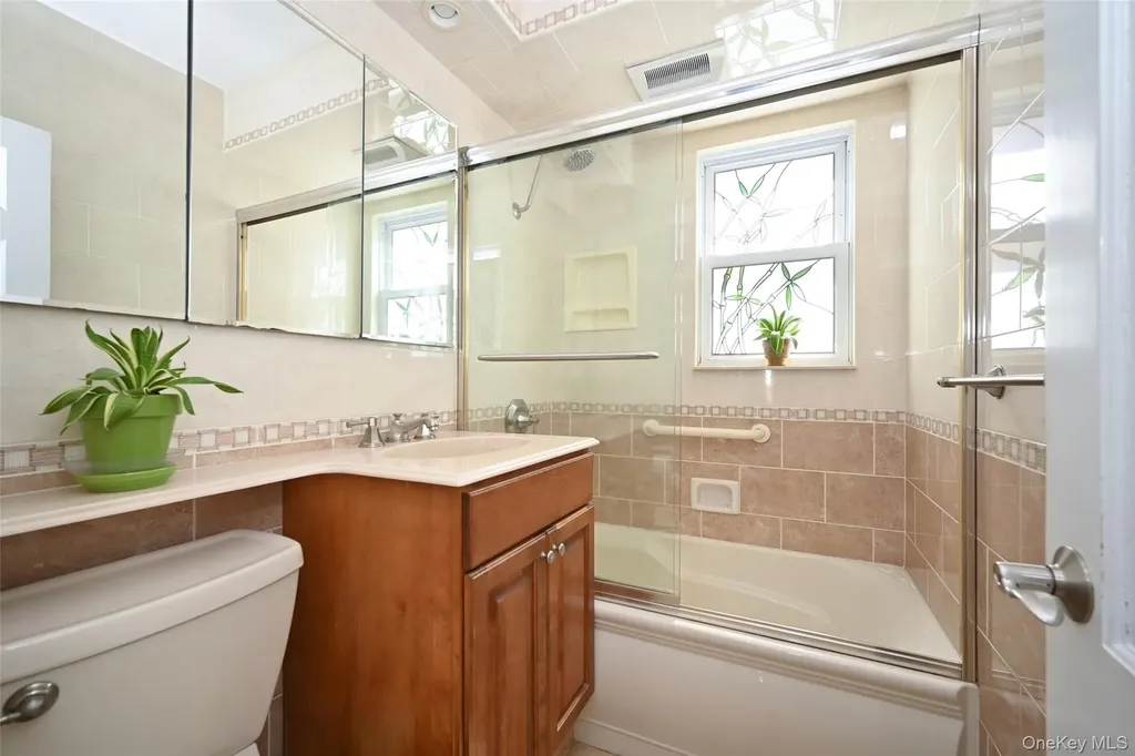 47-36 196th Street Flushing NY 11358