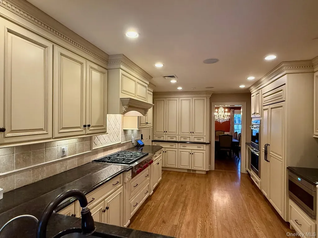 118 4th Street Garden City NY 11530