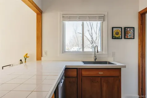 32 Ten Broeck Avenue Hudson NY 12534