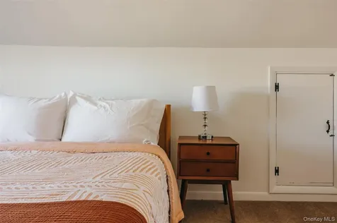 32 Ten Broeck Avenue Hudson NY 12534