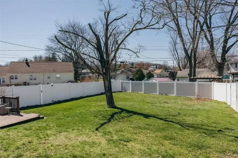 32 Ten Broeck Avenue Hudson NY 12534