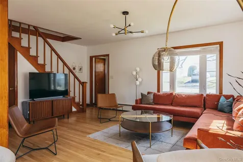 32 Ten Broeck Avenue Hudson NY 12534