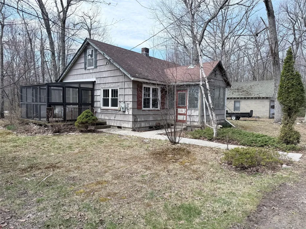5 Loop Road Wurtsboro NY 12790
