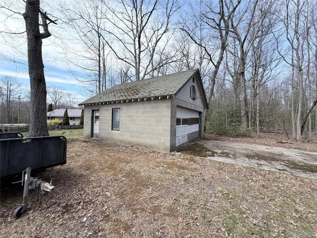 5 Loop Road Wurtsboro NY 12790